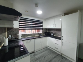 Lovely ground floor 1-bed flat with free parking, Leicester